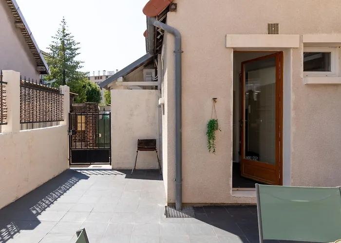 Apartman Le Relax - Maison Climatisee Avec Terrasse - Troyes